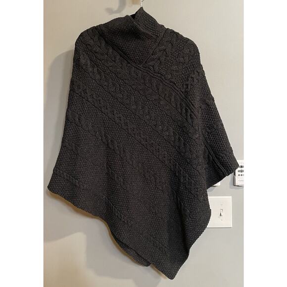 Inis Crafts Sweater Cape Poncho Merino Wool Cable Knit Ireland Made S/M New‎ - Picture 1 of 9
